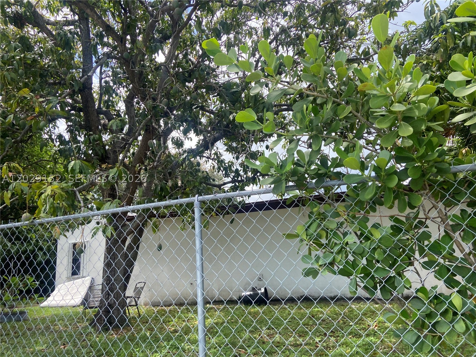 1220 S 29th Ave