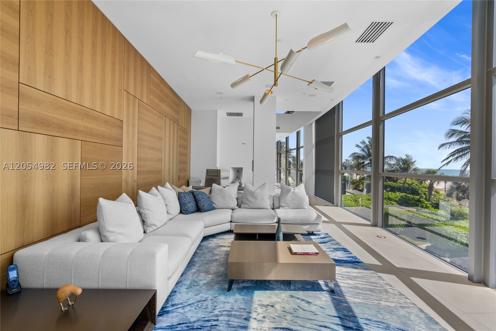5875 Collins Ave 401