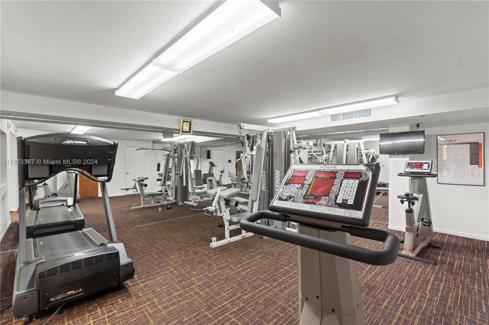 Aventura, Florida 33160, United States, 1 Bedroom Bedrooms, ,2 BathroomsBathrooms,Residential,Active,39961