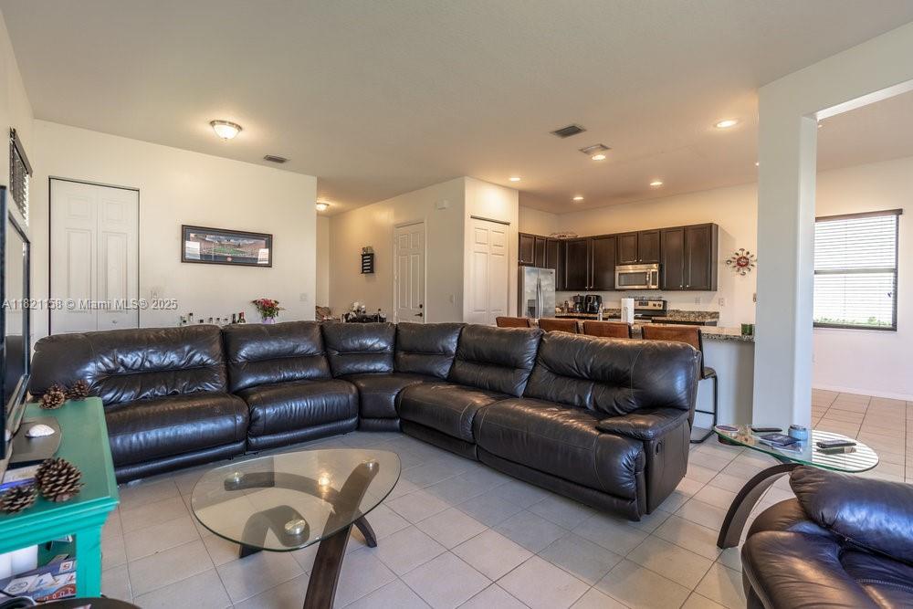 COQUINA MAPLE RID - Residential