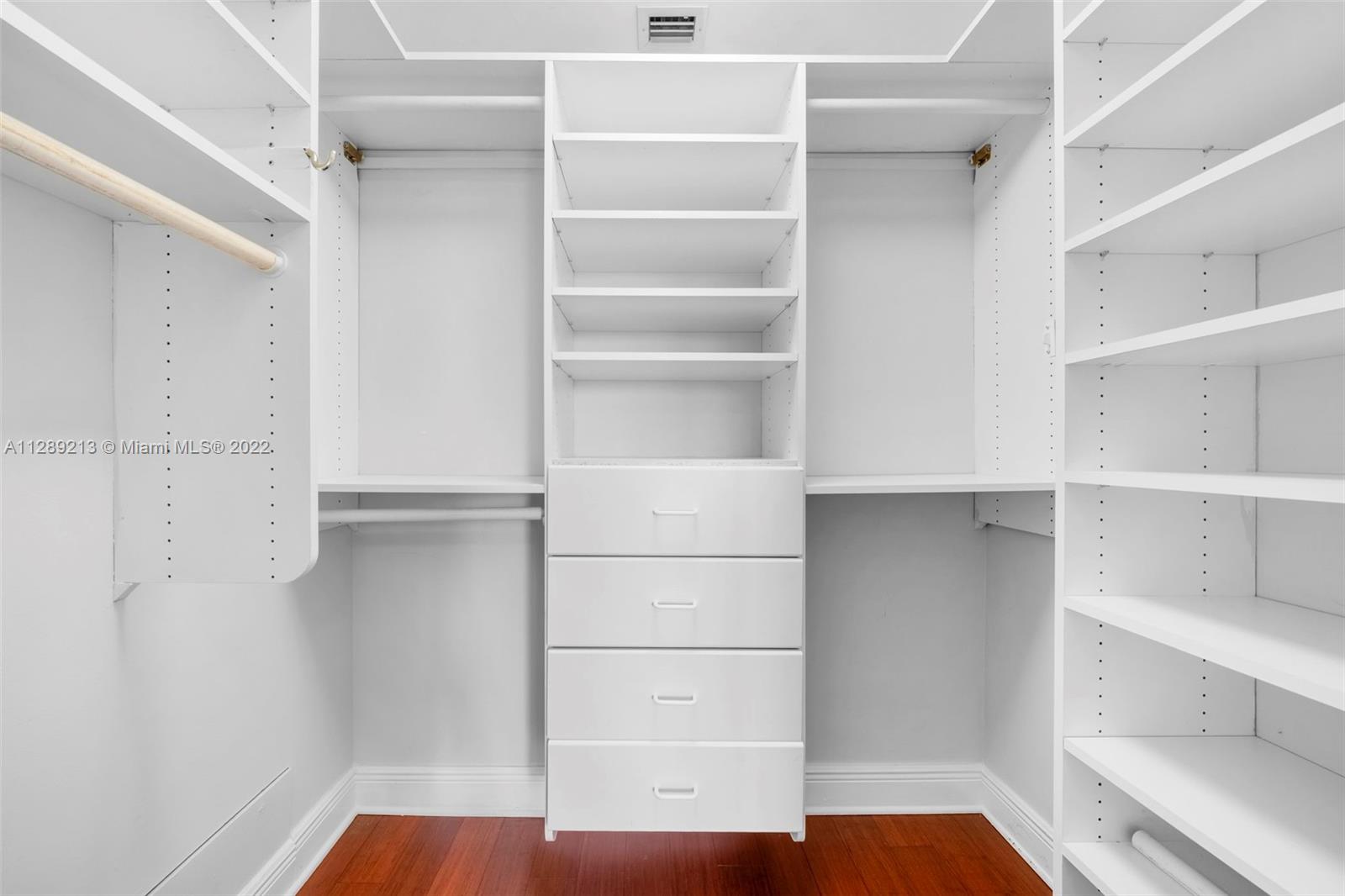 BAYVIEW FISHER ISL NO TWO - Residential