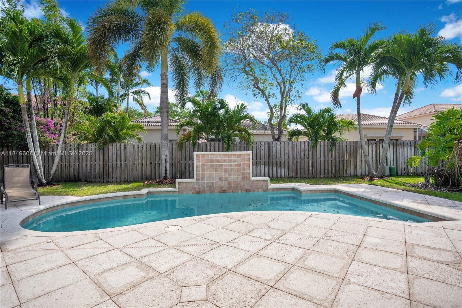 CAMDEM MEADOWS - Residential Lease