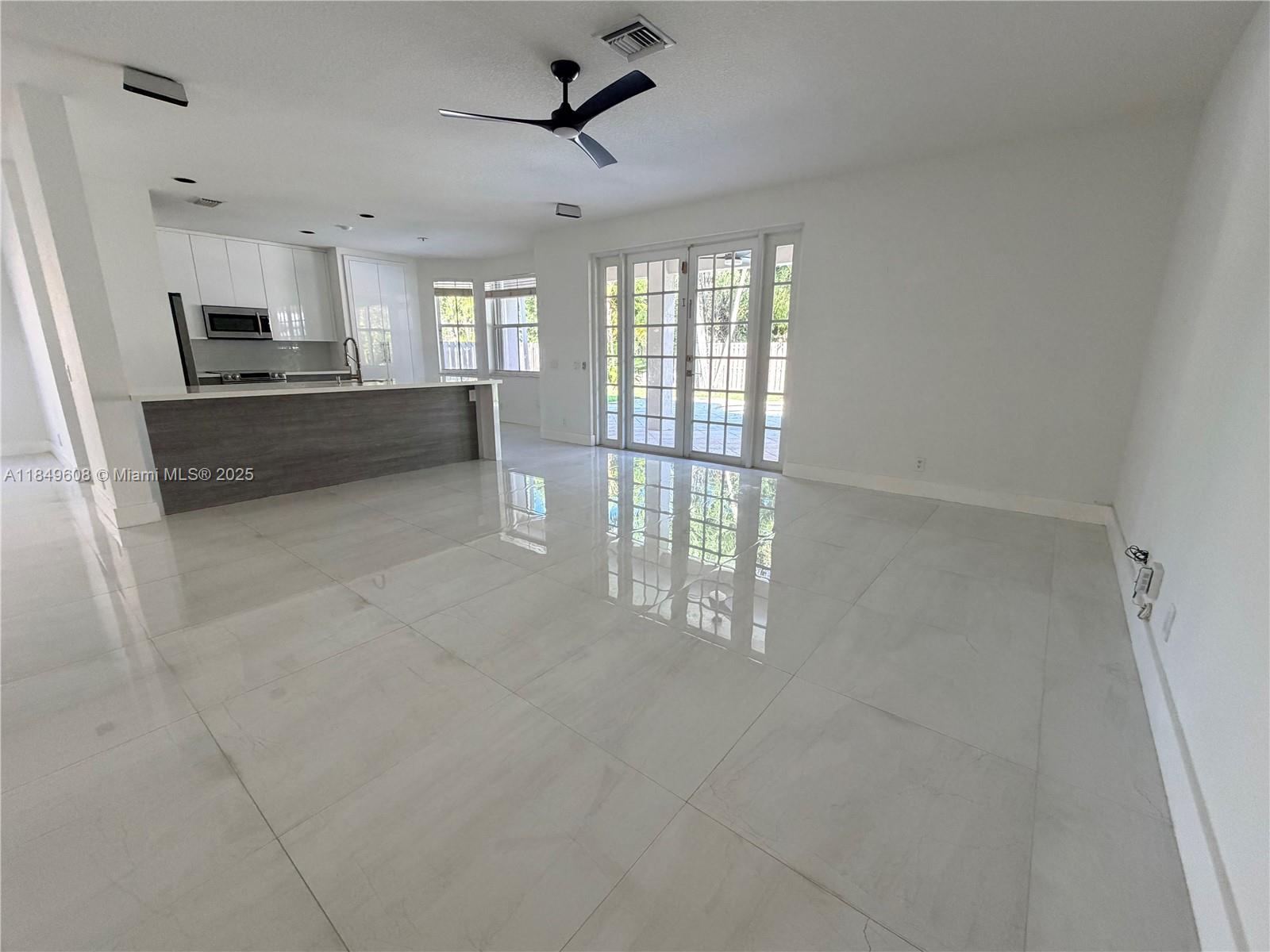 CAMDEM MEADOWS - Residential Lease