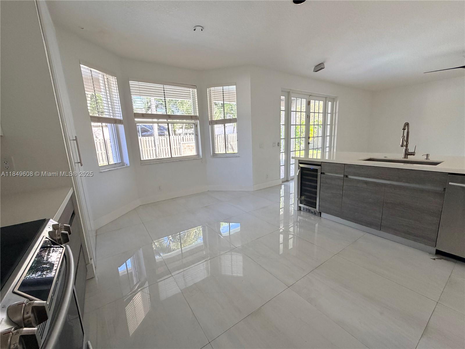 CAMDEM MEADOWS - Residential Lease