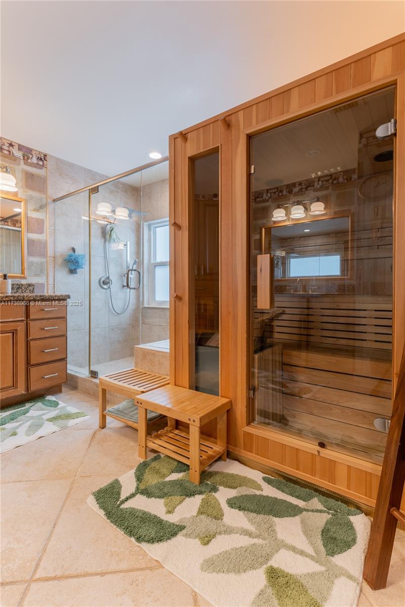 BOCA WINDS PAR G - Residential Lease