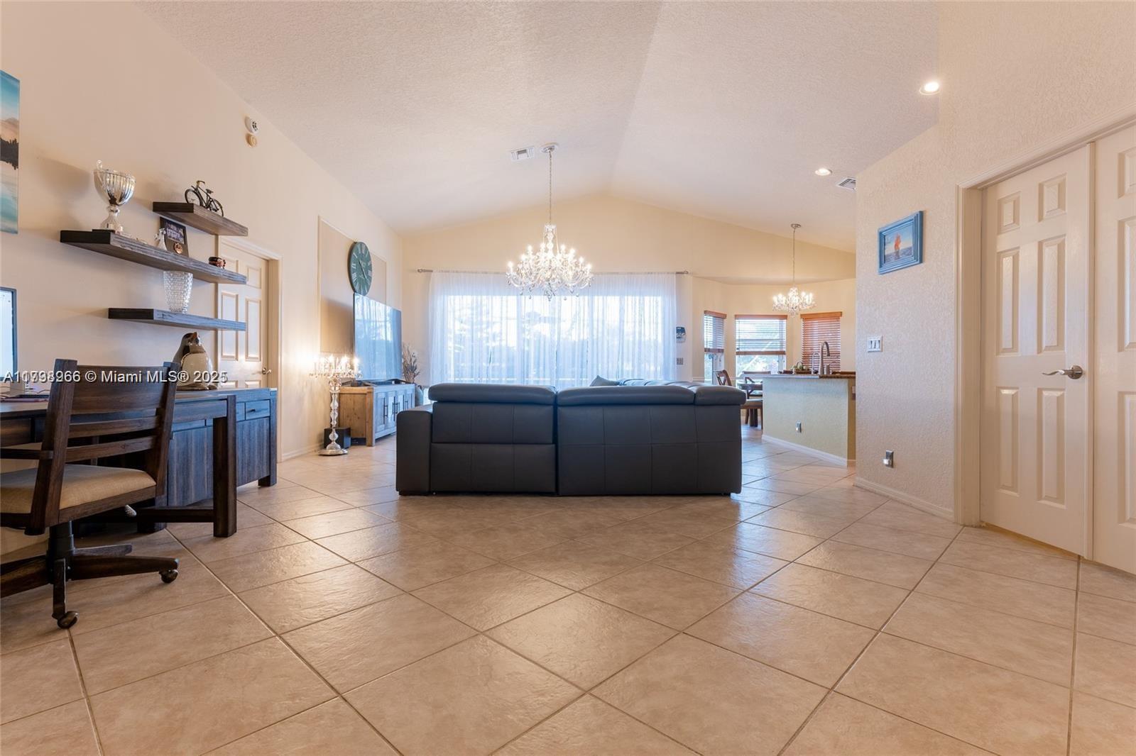 BOCA WINDS PAR G - Residential Lease