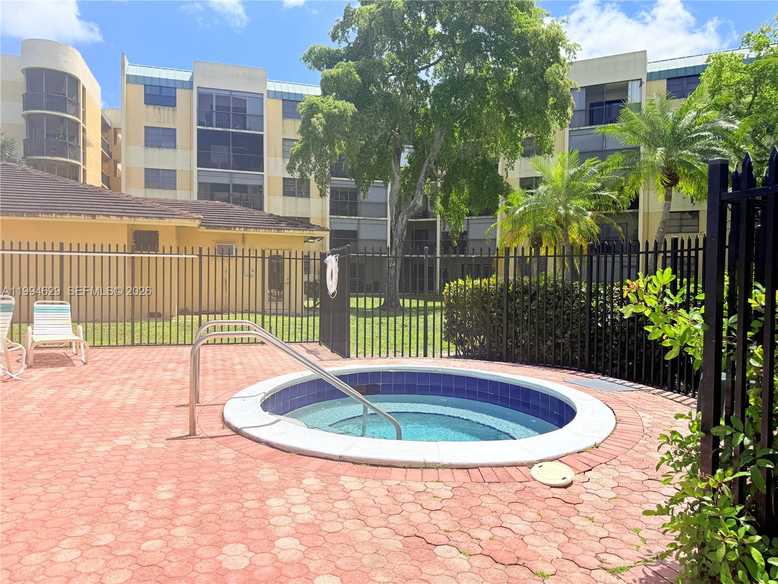 ISLES OF INVERRARY II CON - Residential