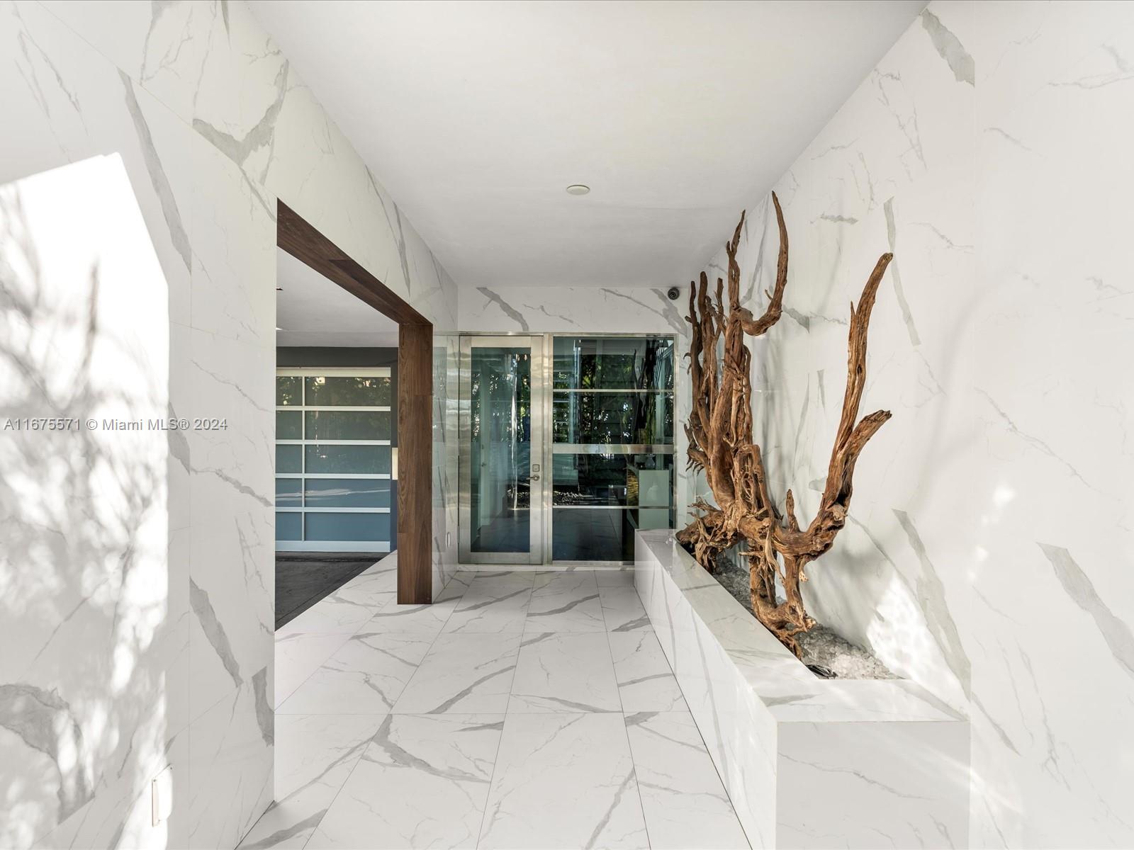 BELLE MEADE ISLAND - Residential