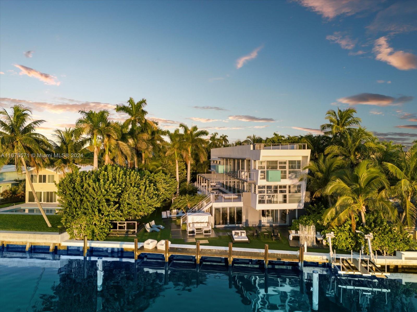 BELLE MEADE ISLAND - Residential