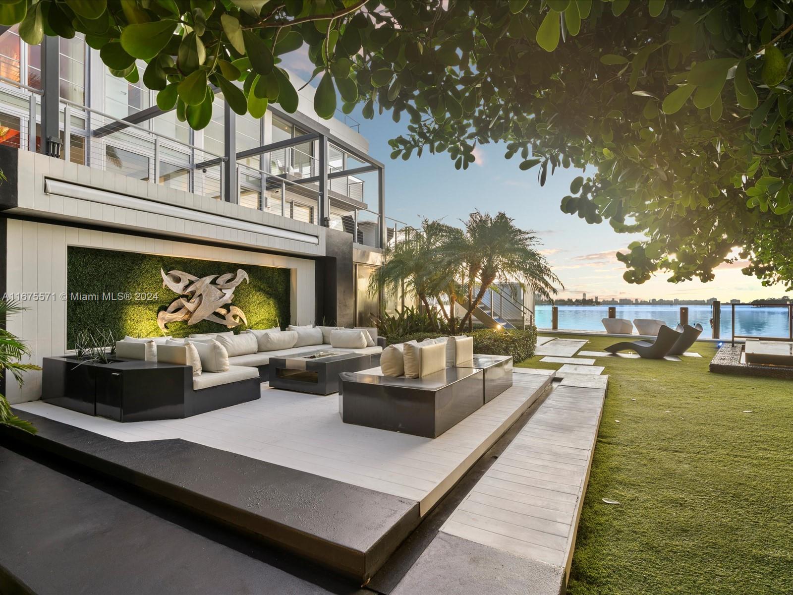 BELLE MEADE ISLAND - Residential