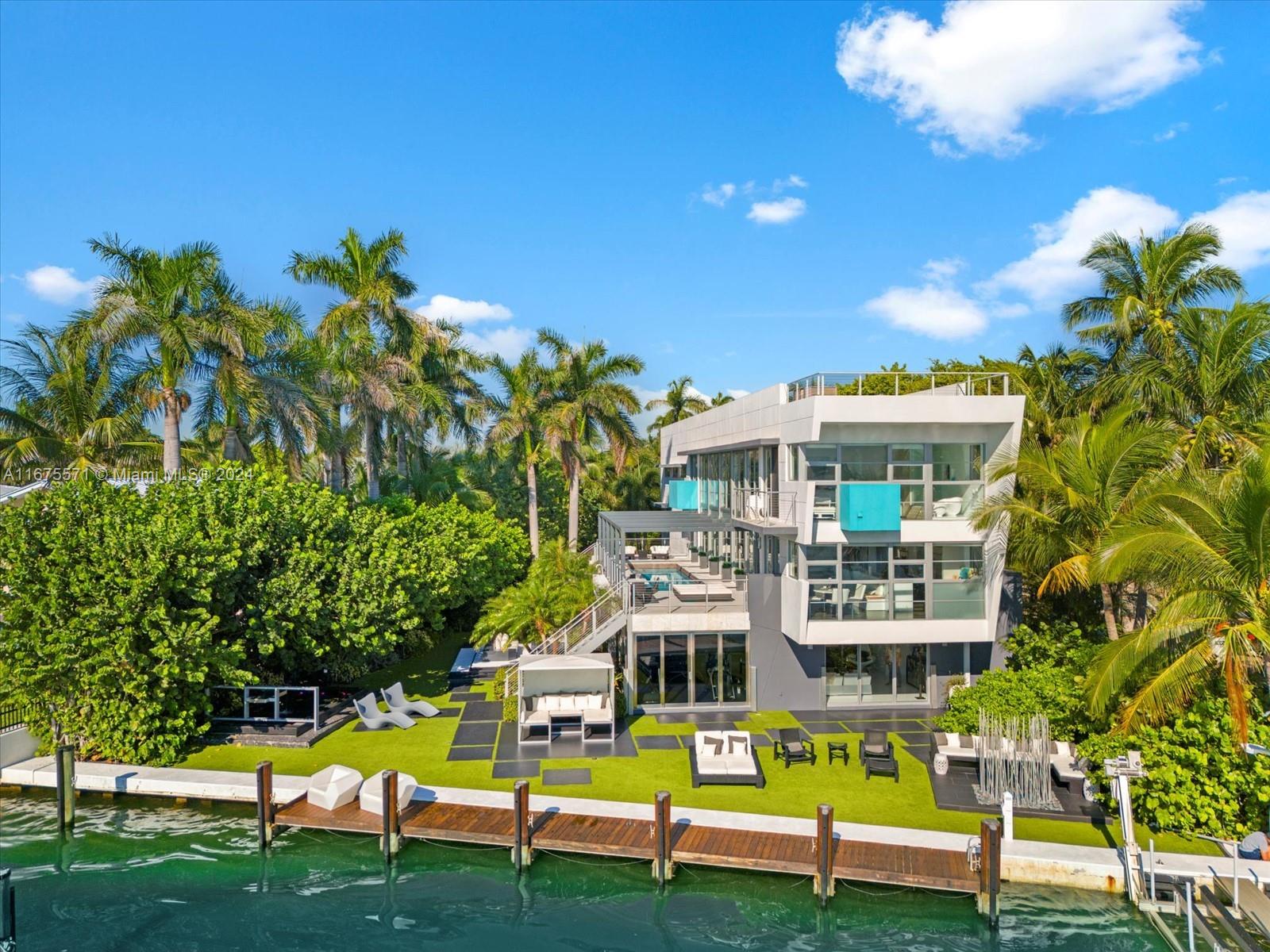 BELLE MEADE ISLAND - Residential