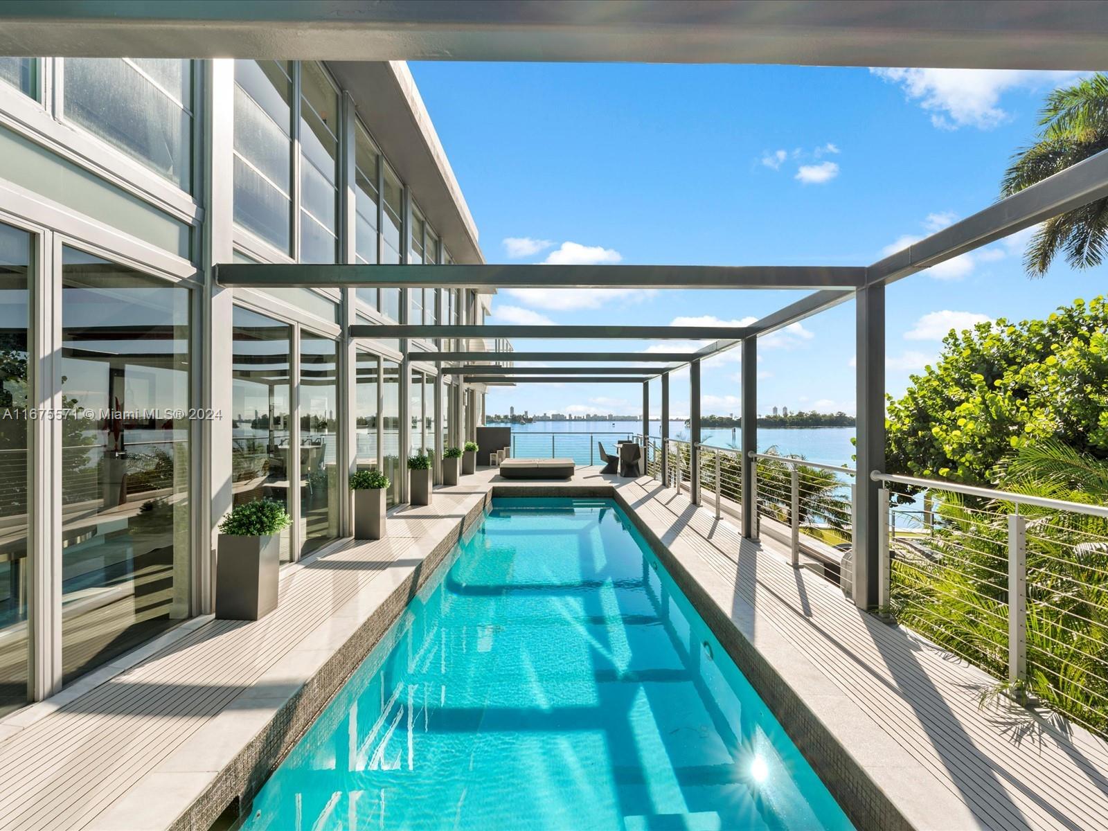 BELLE MEADE ISLAND - Residential