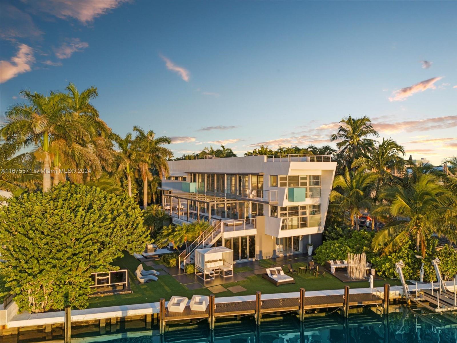 BELLE MEADE ISLAND - Residential