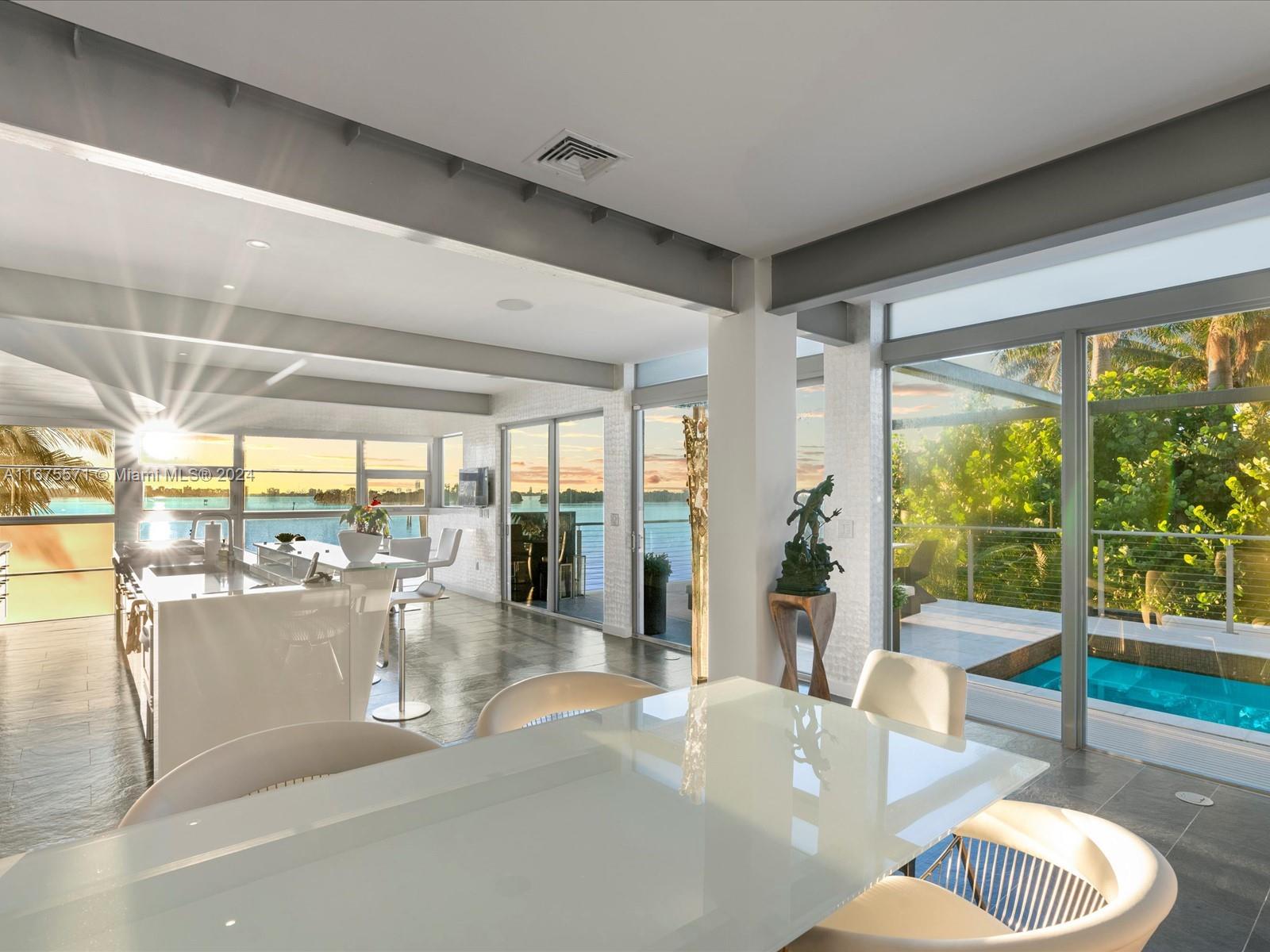 BELLE MEADE ISLAND - Residential