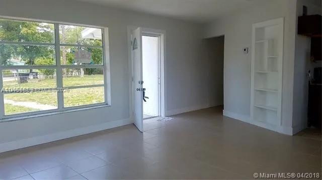 LAUDERDALE VILLAS - Residential