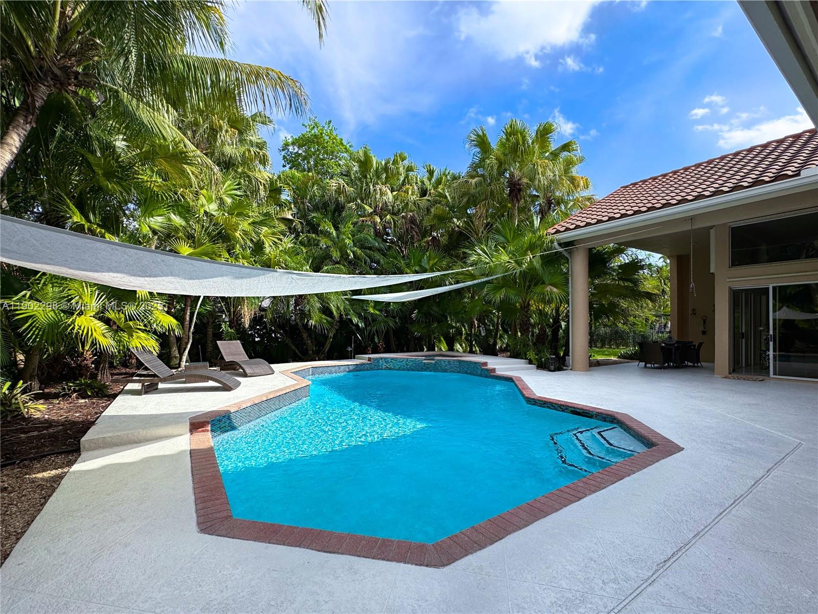 SECTOR 6 - Residential Lease