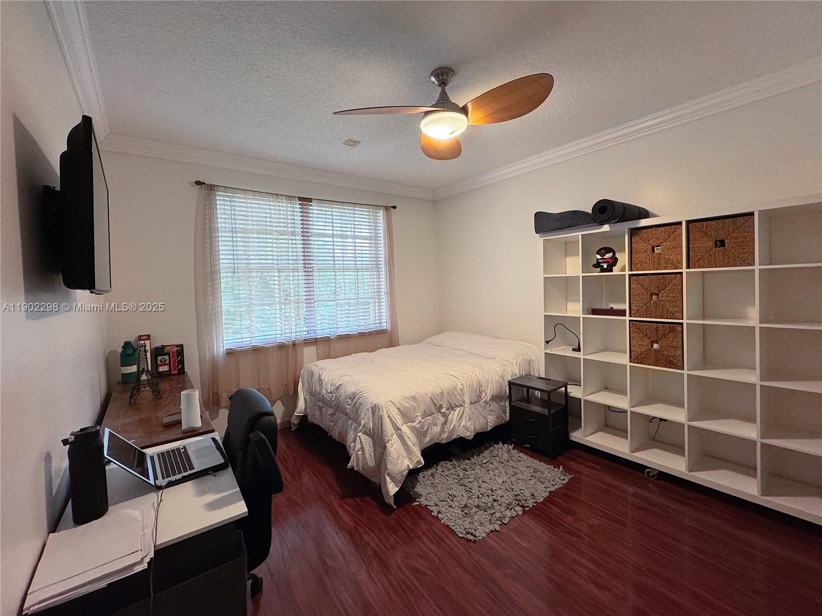 SECTOR 6 - Residential Lease