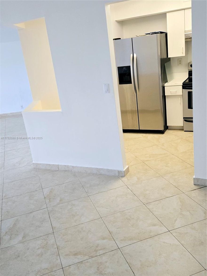 Great opportunity for investors, unit is rented to great tenants.!! Incredible price!! Do not miss this incredible opportunity to own this great unit in this awesome  building located in the heart of Aventura! Beautiful view to Lake and Gardens, Ceramic and Laminate floors 1 bed and and 2 complete baths, but  you can easily convert a 2nd bed with bath inside,  spacious living and dining area, very bright. laundry inside unit, lots of closets. Amenities include 24hs.consergierie, Resort style pool, gym, jacuzzi, business center, valet parking and more. Pet Friendly. Walking distance to the prestigious Aventura Mall, Parks, Golf Couse Restaurants and more. Also conveniently located between two major South Florida Airports. Motivated Seller! Bring your offer!!