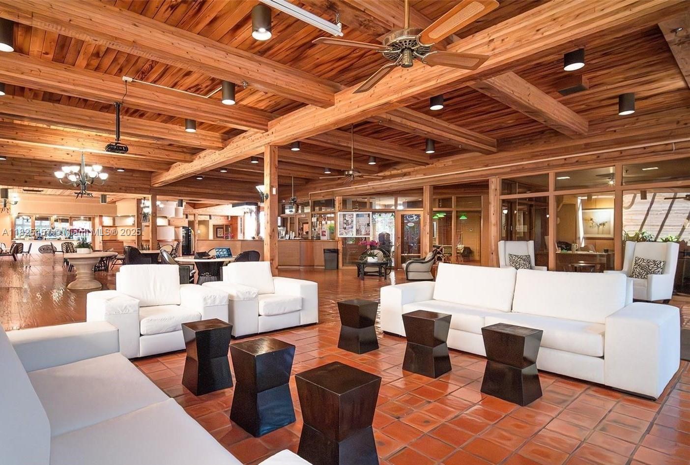 TOWERS OF QUAYSIDE CONDO - Residential