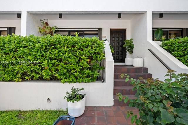 BILTMORE COURT VILLAS CON - Residential Lease