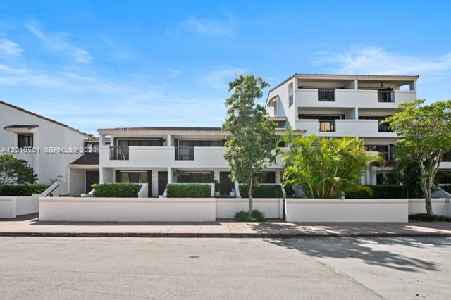BILTMORE COURT VILLAS CON - Residential Lease