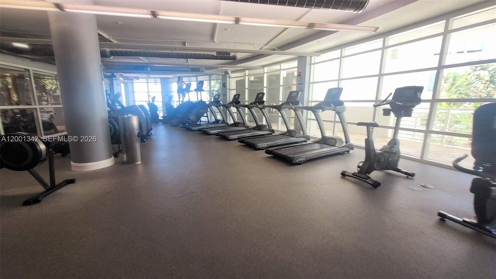 VIZCAYNE SOUTH CONDO - Residential Lease