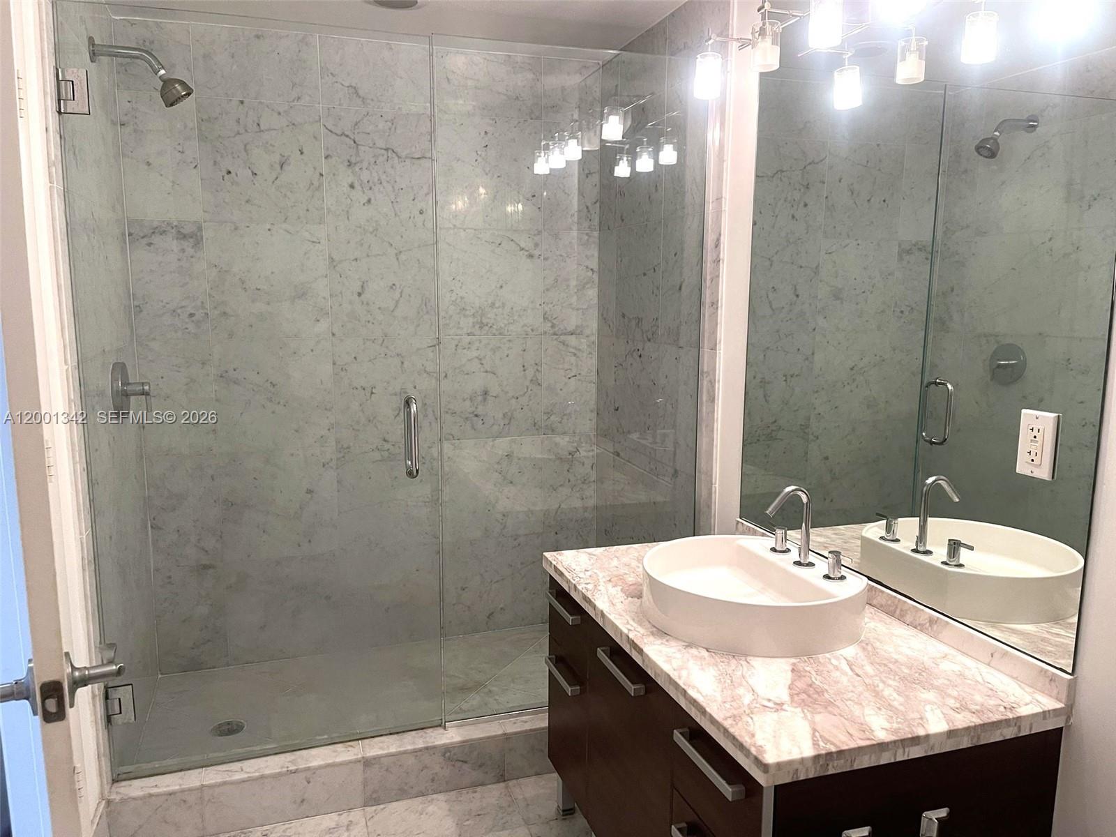 VIZCAYNE SOUTH CONDO - Residential Lease