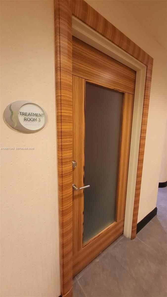 VIZCAYNE SOUTH CONDO - Residential Lease