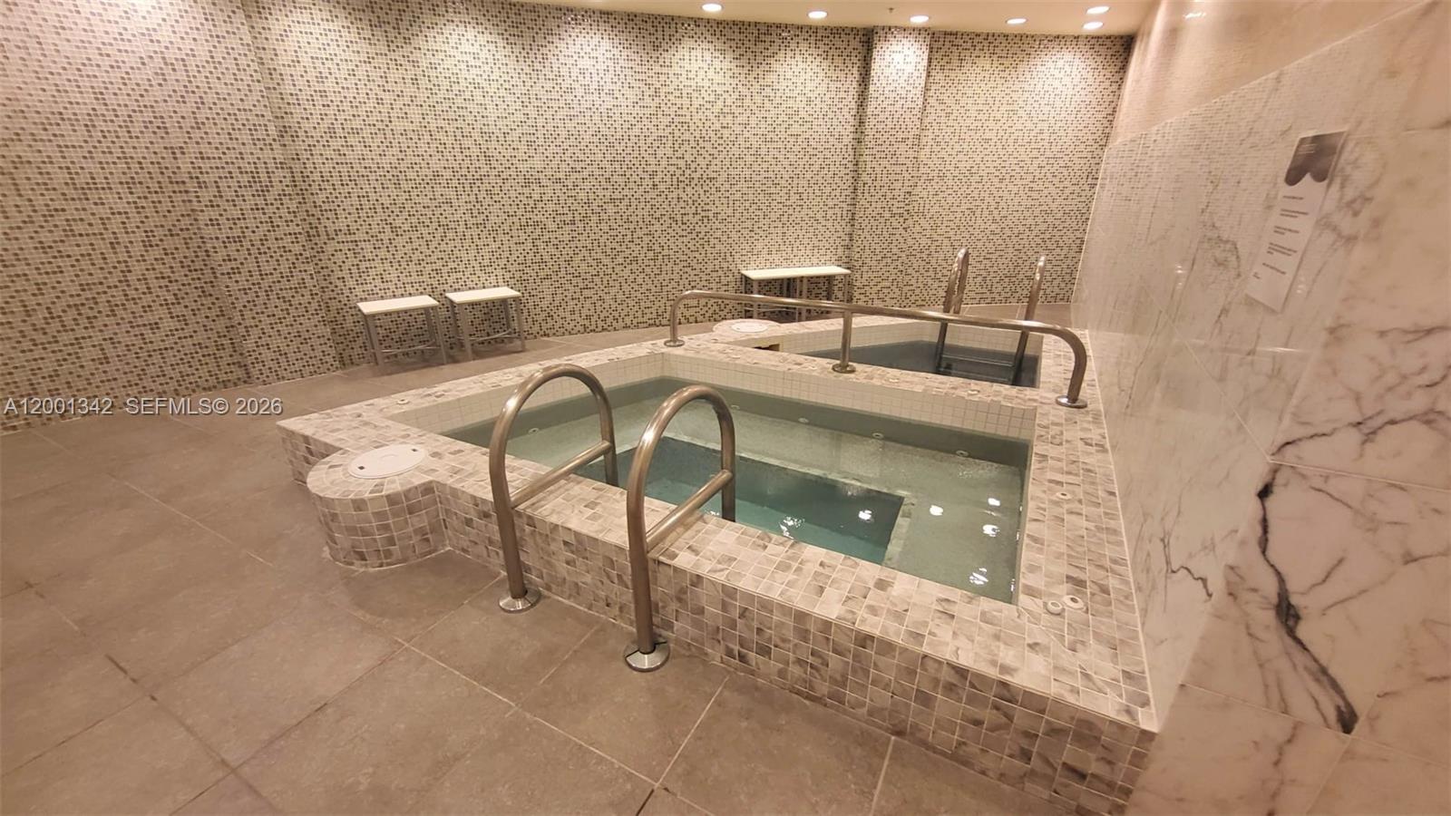 VIZCAYNE SOUTH CONDO - Residential Lease