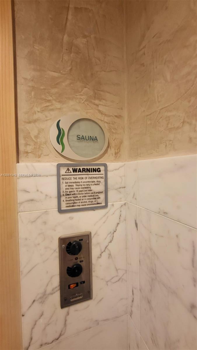 VIZCAYNE SOUTH CONDO - Residential Lease