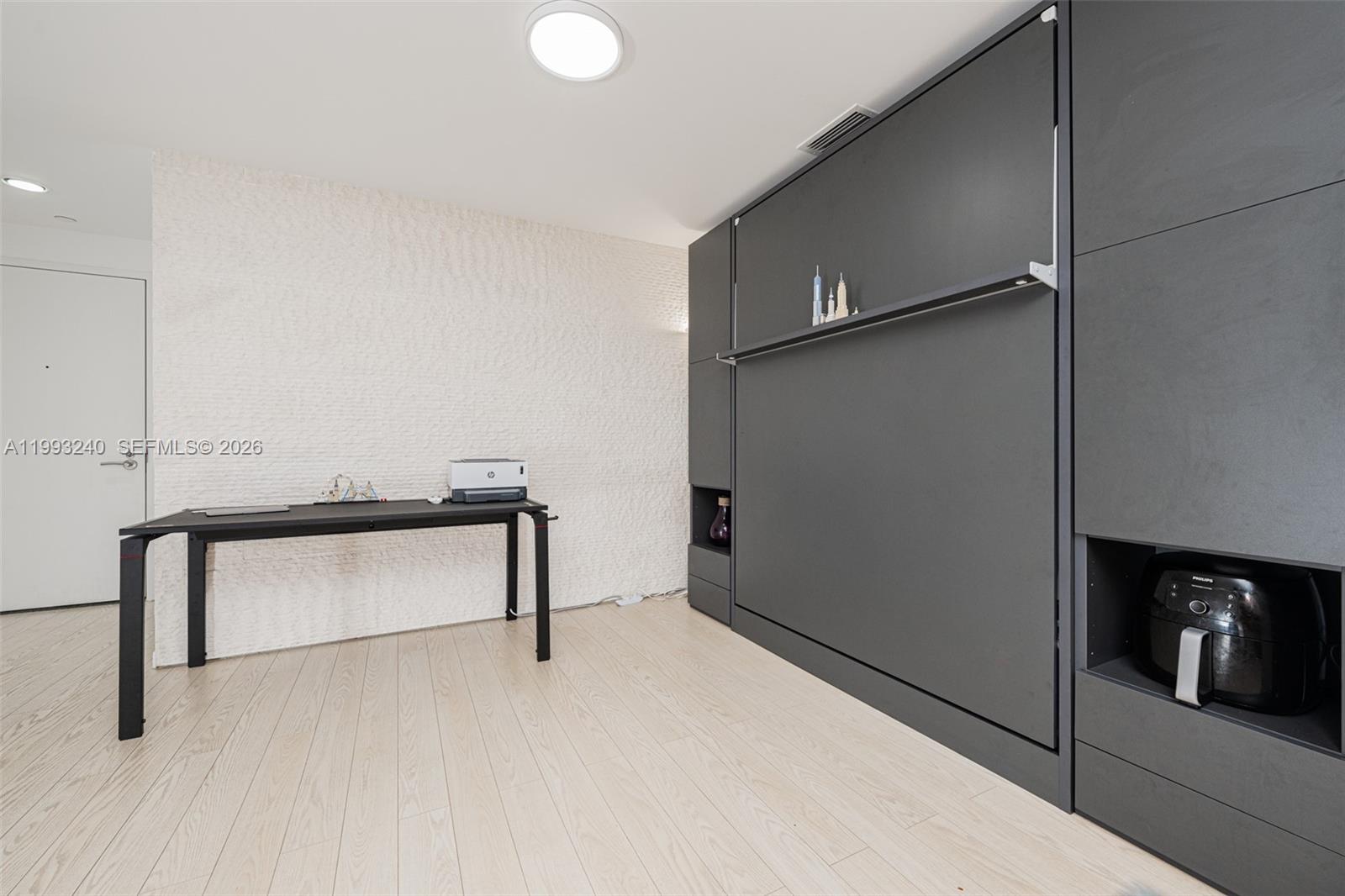 ARTECH RESIDENCES AT AVEN - Residential