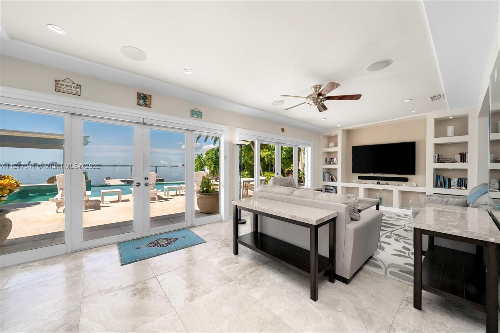 TREASURE ISLAND - Residential