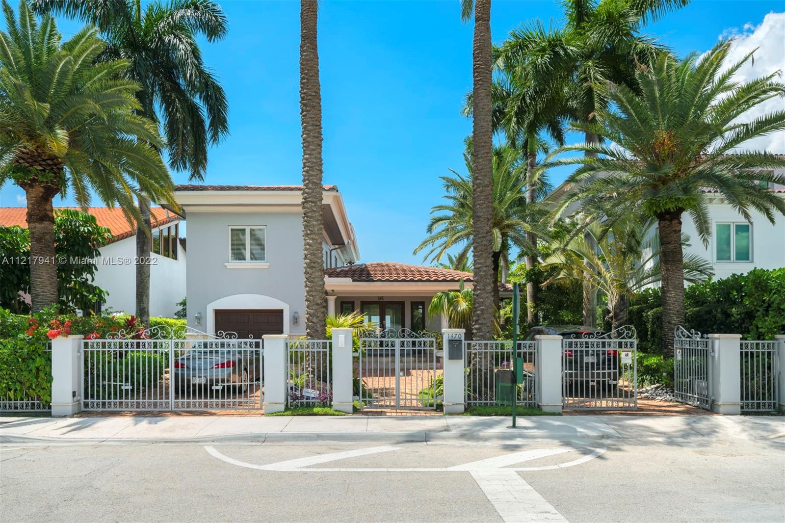 TREASURE ISLAND - Residential