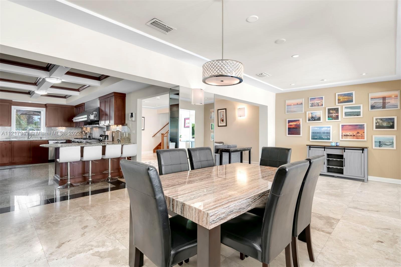 TREASURE ISLAND - Residential