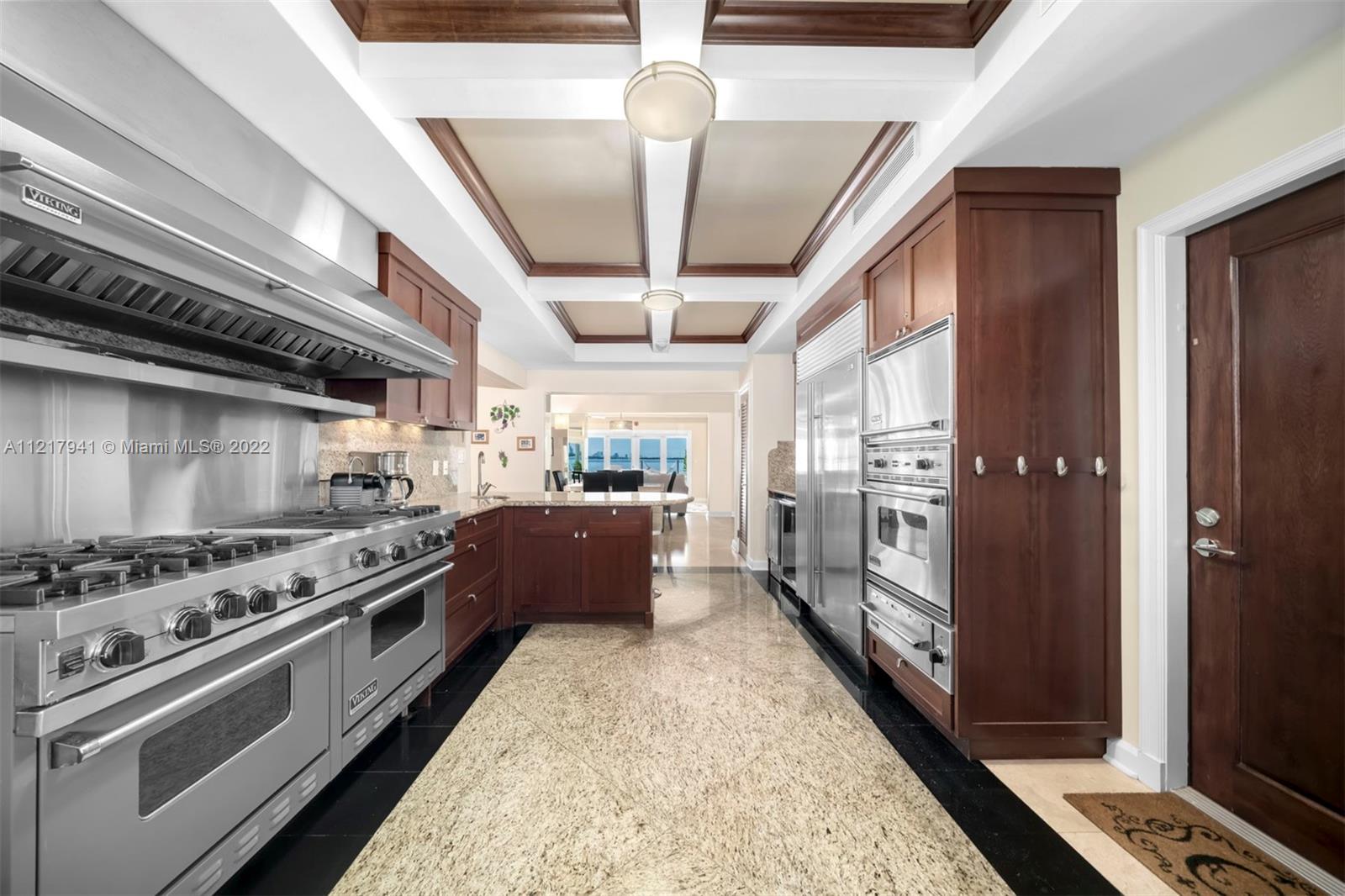 TREASURE ISLAND - Residential