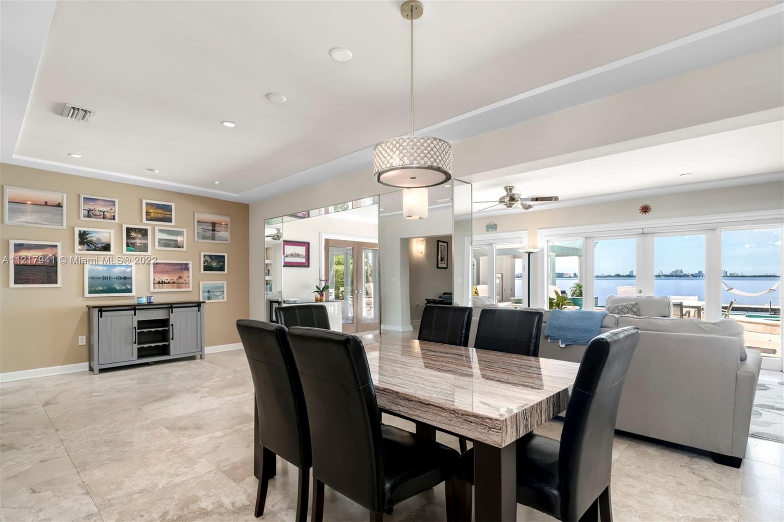 TREASURE ISLAND - Residential