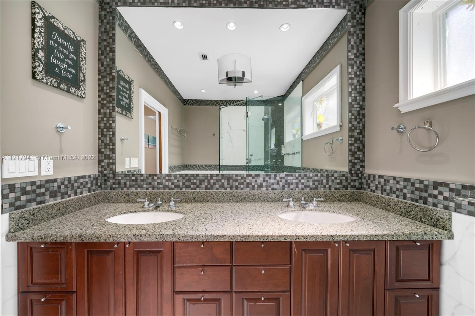 TREASURE ISLAND - Residential