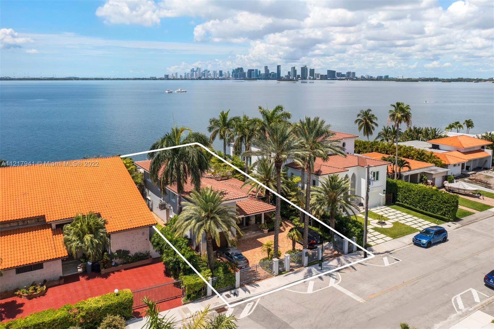 TREASURE ISLAND - Residential