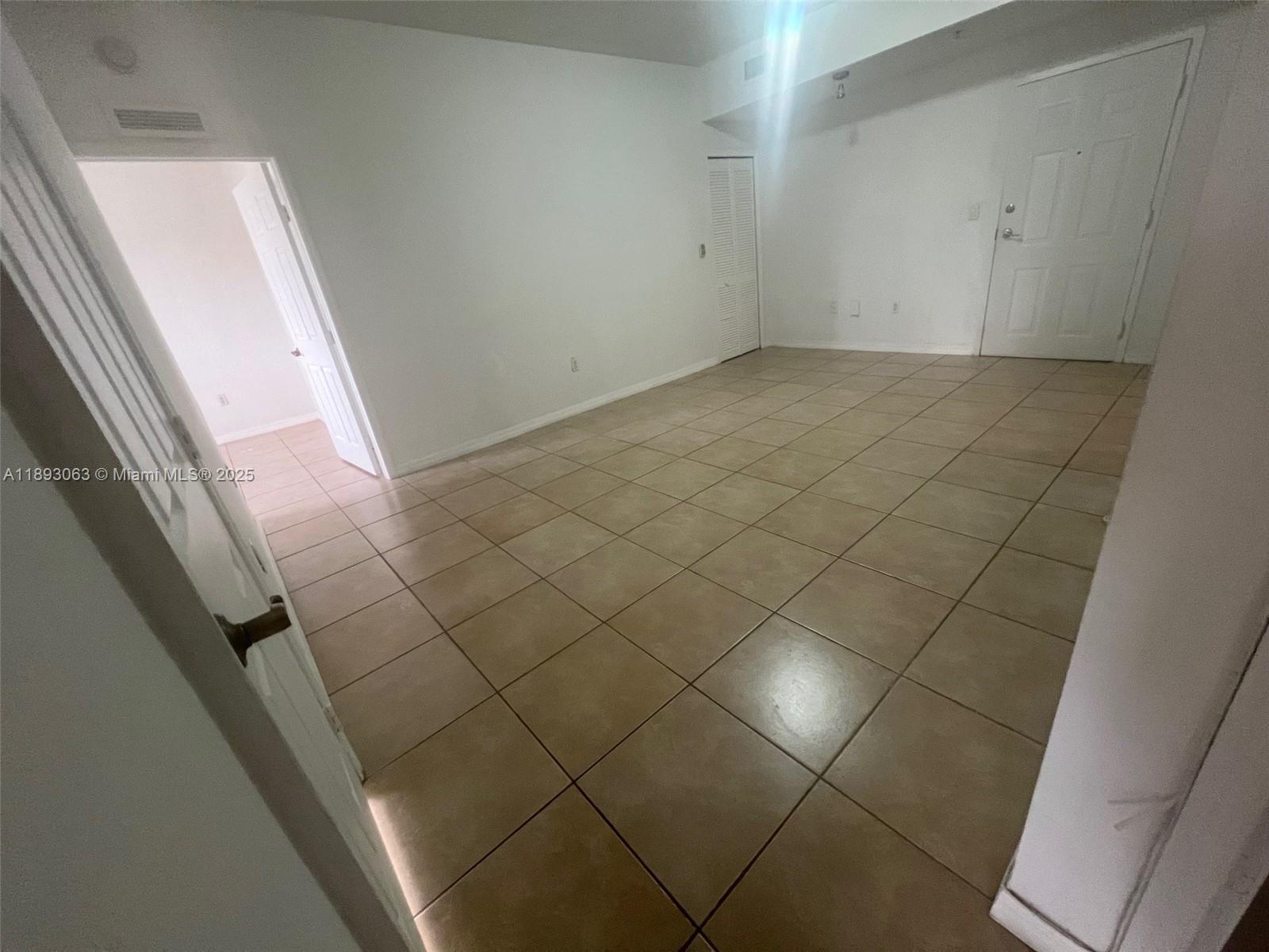 GRANADA GRAND CONDO - Residential Lease