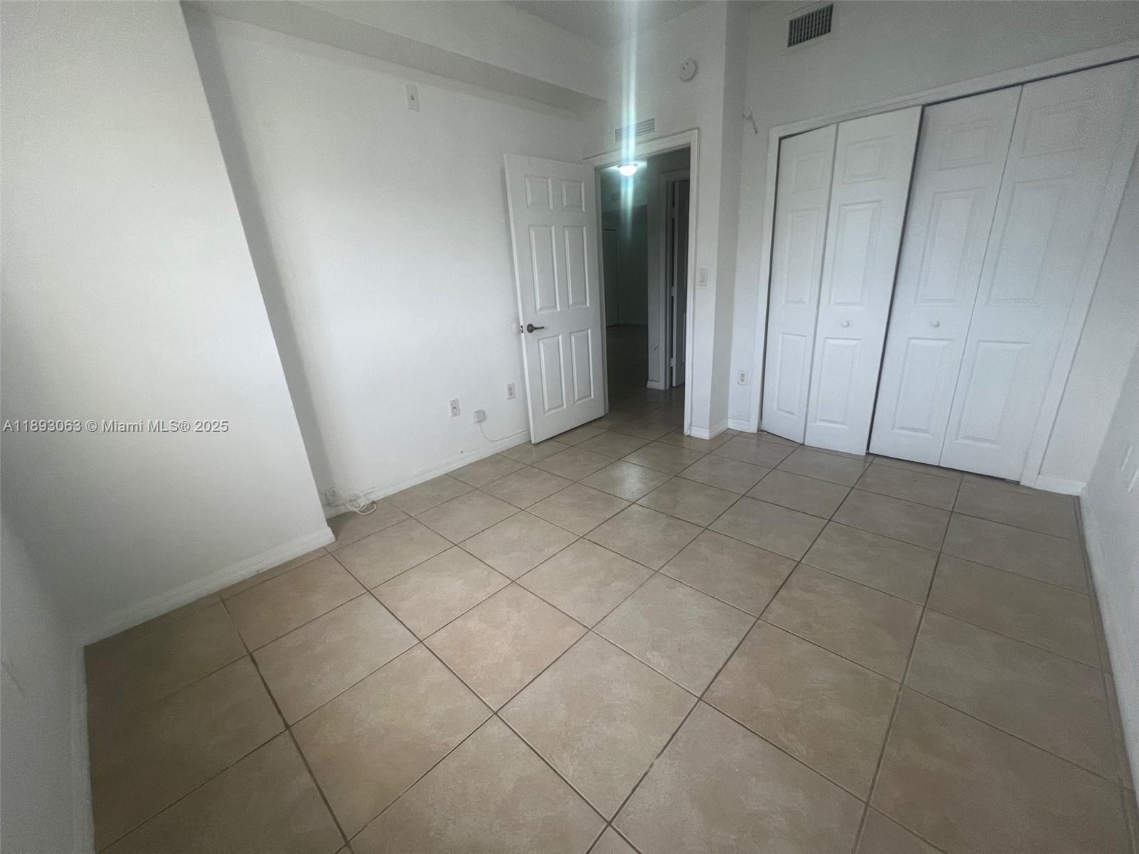 GRANADA GRAND CONDO - Residential Lease