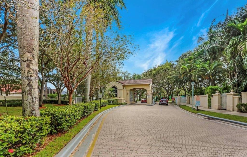 Photo of 5350 SW 33rd Ave, Hollywood, FL 33312 (MLS # A11990164)