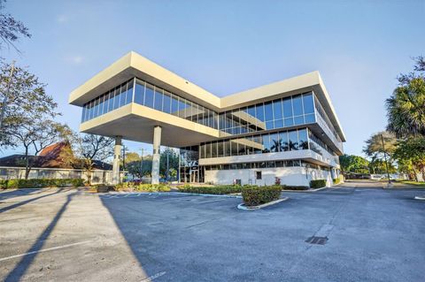 6067 Hollywood Blvd Hollywood FL 33024