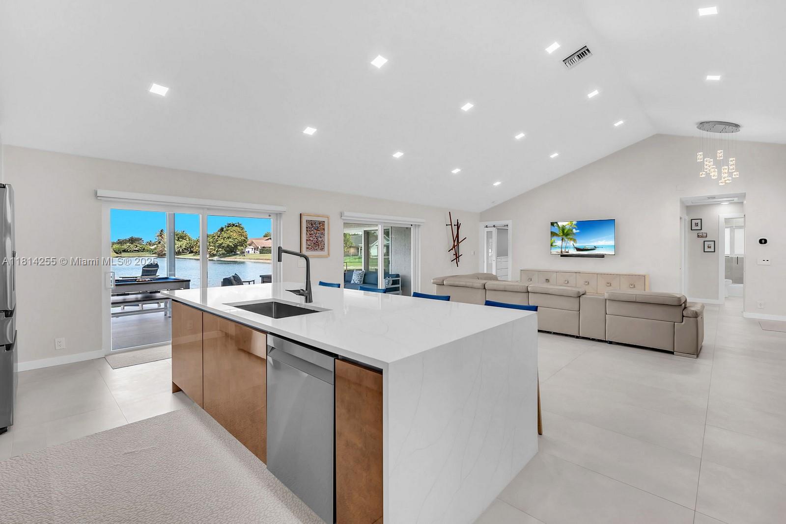 SPRING VALLEY - Residential