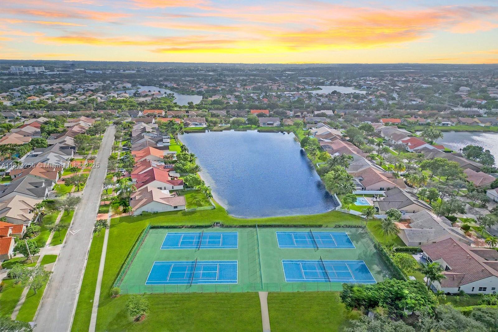 SPRING VALLEY - Residential