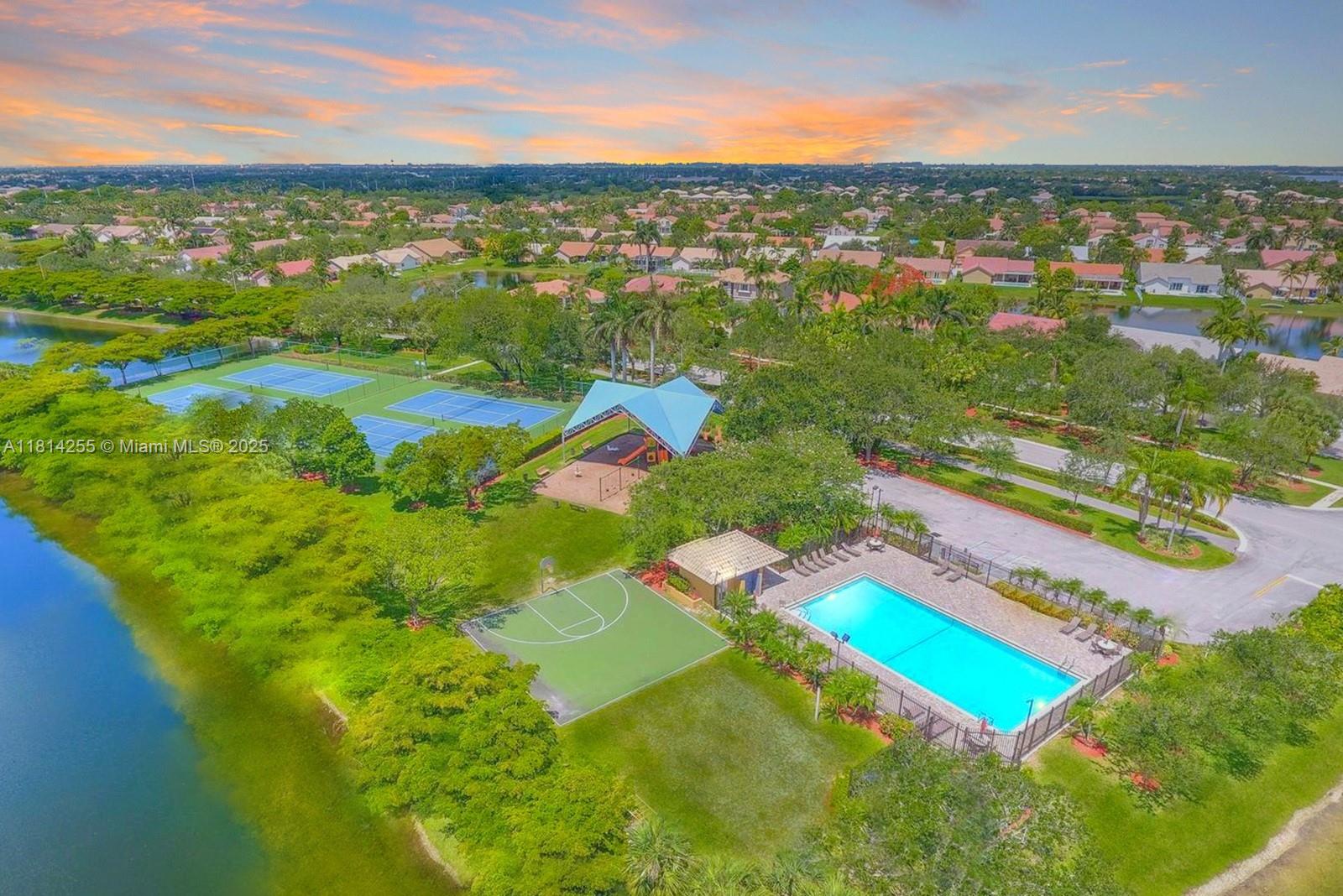 SPRING VALLEY - Residential