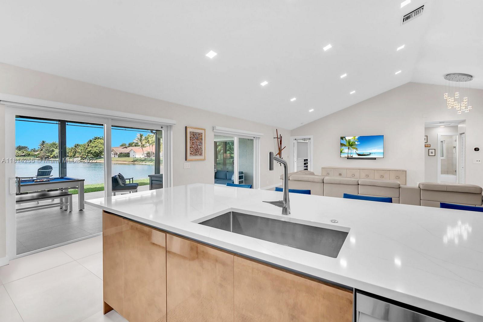 SPRING VALLEY - Residential