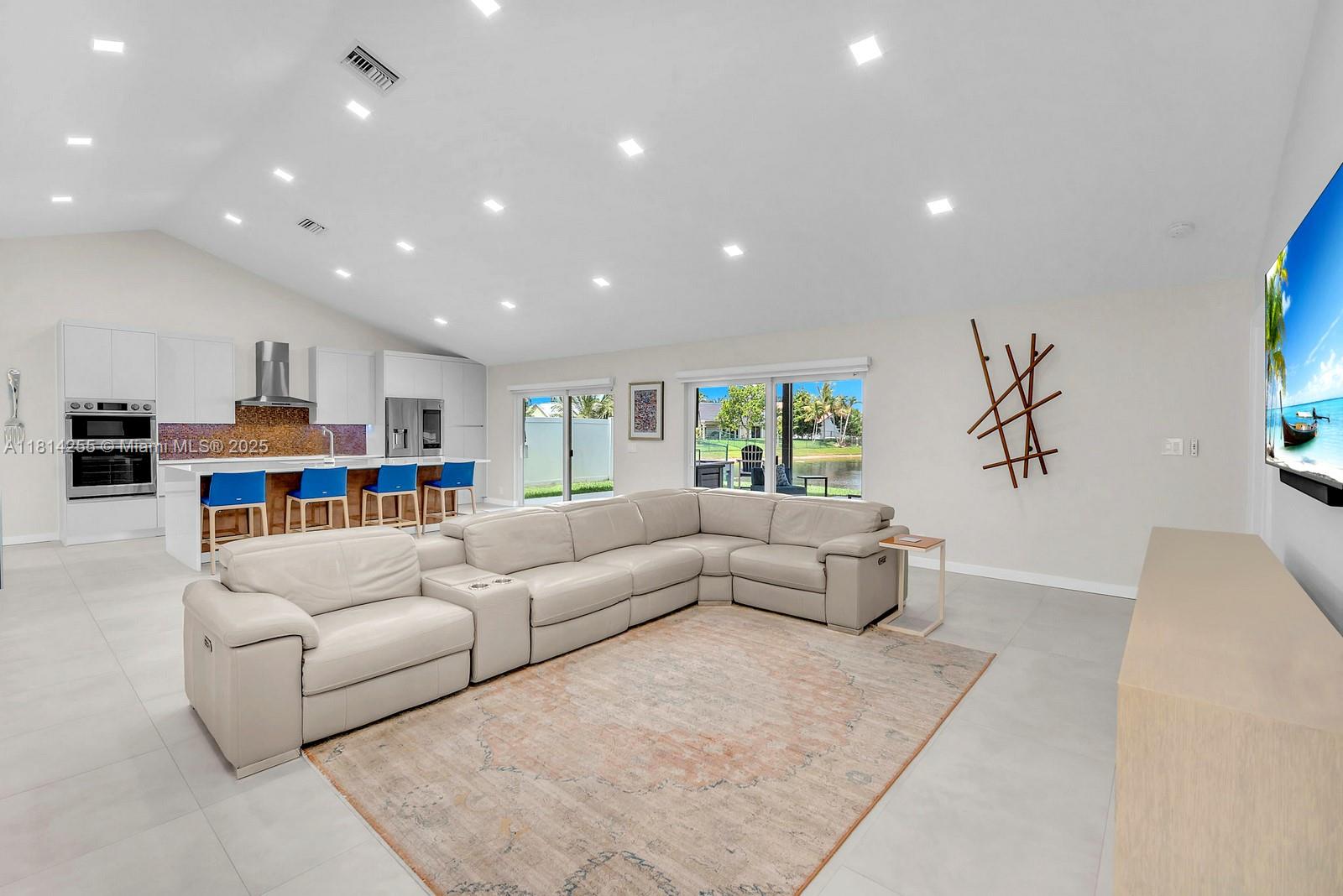 SPRING VALLEY - Residential