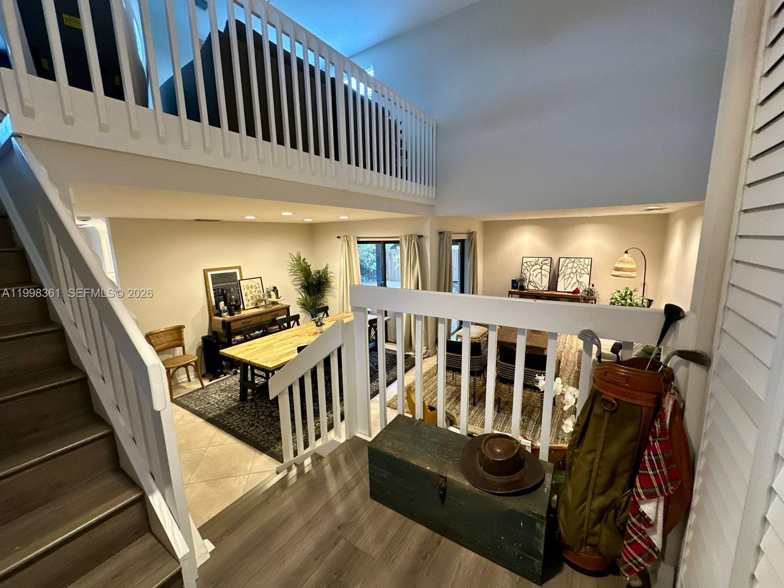 COUNTRY ISLES - Residential Lease