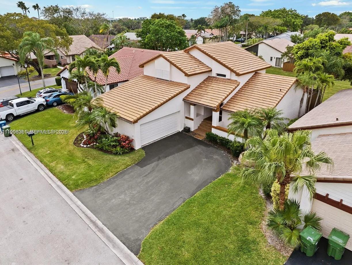 COUNTRY ISLES - Residential Lease