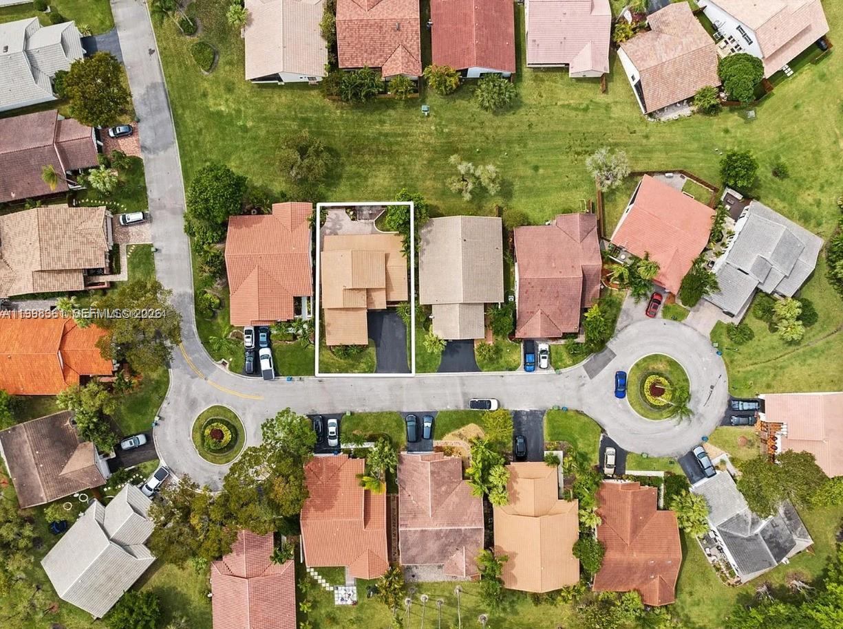 COUNTRY ISLES - Residential Lease